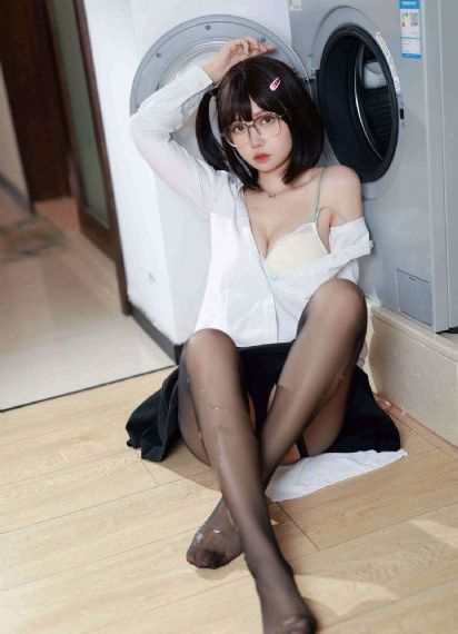 欧美男人高颜值的视频_蓝光在线播放